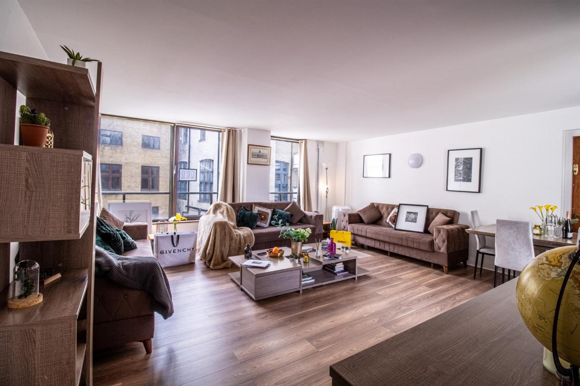 Appartement Spacious 2-bedroom In Piccadilly 6100p *