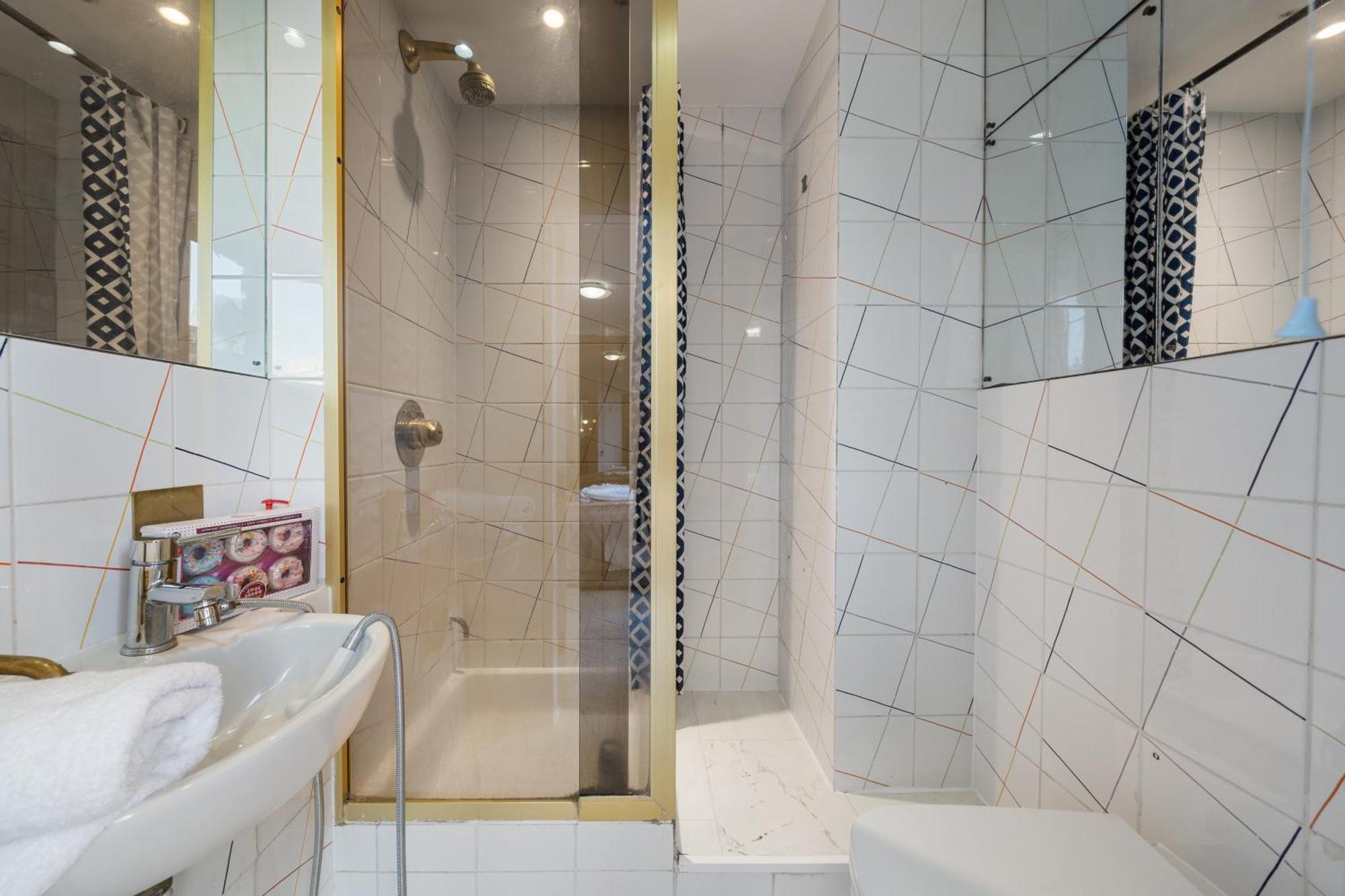 Appartement Spacious 2-bedroom In Piccadilly 6100p *