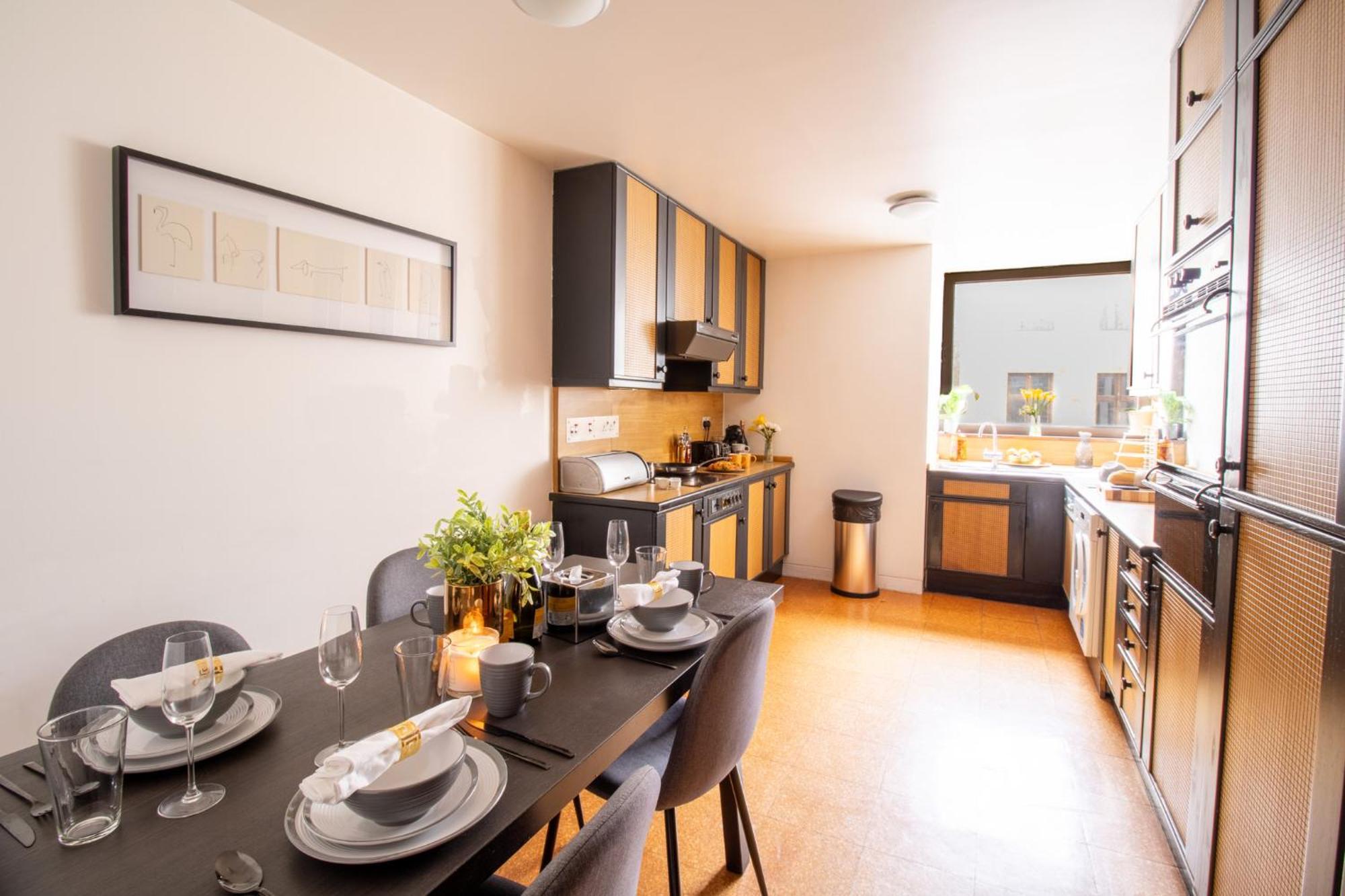 Spacious 2-bedroom In Piccadilly 6100p Appartement *